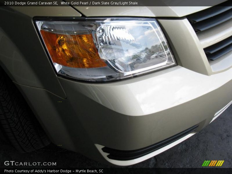White Gold Pearl / Dark Slate Gray/Light Shale 2010 Dodge Grand Caravan SE