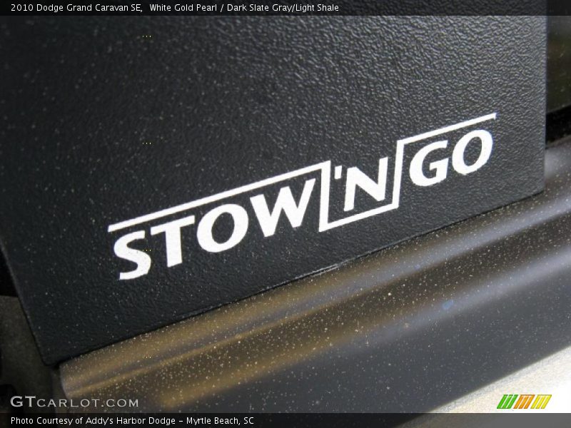White Gold Pearl / Dark Slate Gray/Light Shale 2010 Dodge Grand Caravan SE