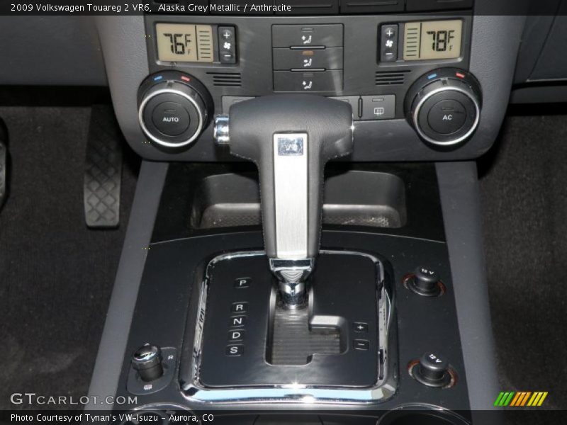 Alaska Grey Metallic / Anthracite 2009 Volkswagen Touareg 2 VR6