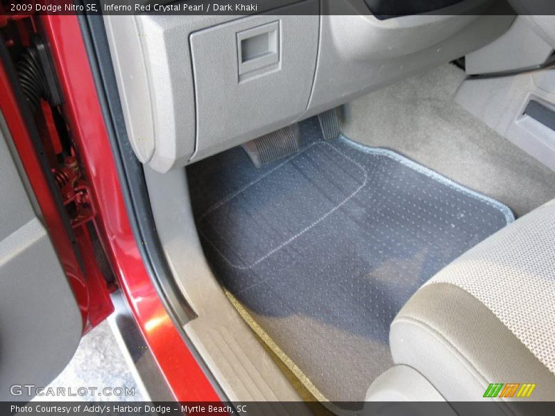 Inferno Red Crystal Pearl / Dark Khaki 2009 Dodge Nitro SE
