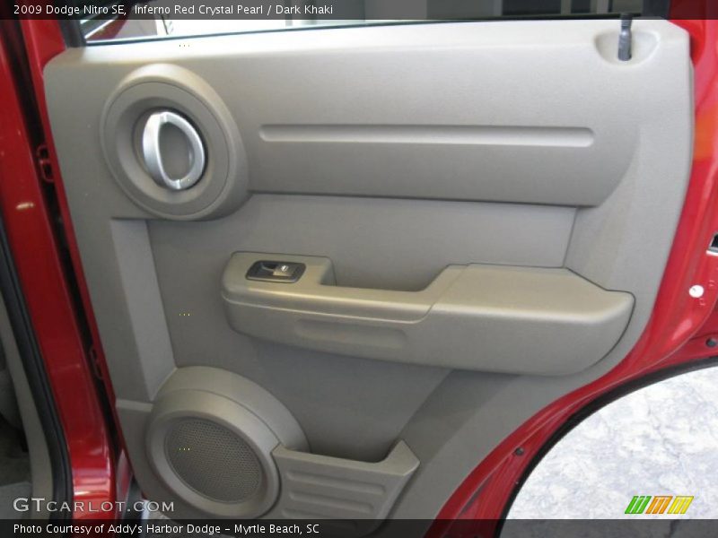 Inferno Red Crystal Pearl / Dark Khaki 2009 Dodge Nitro SE