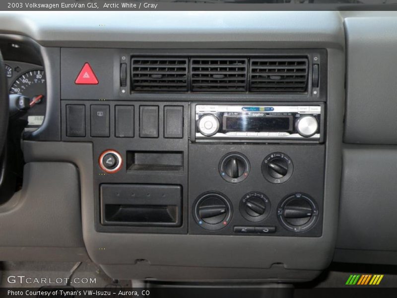 Arctic White / Gray 2003 Volkswagen EuroVan GLS