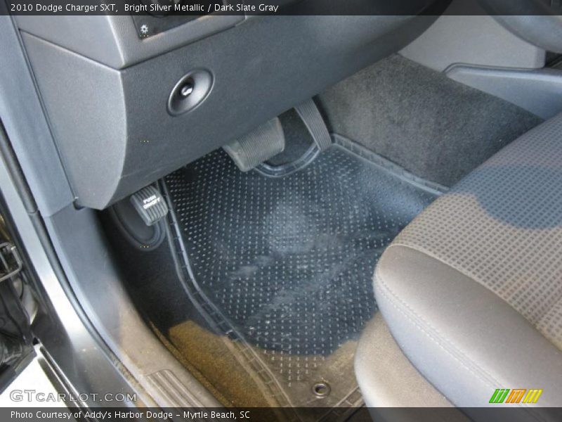 Bright Silver Metallic / Dark Slate Gray 2010 Dodge Charger SXT