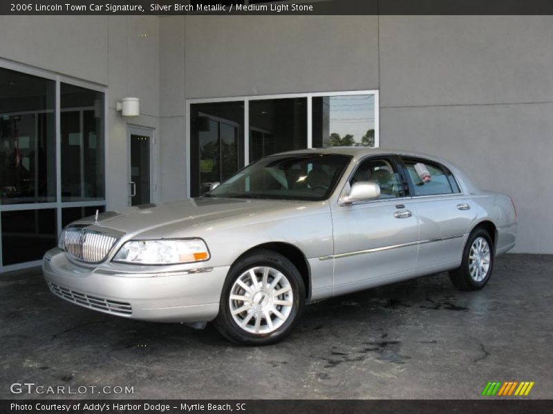 Silver Birch Metallic / Medium Light Stone 2006 Lincoln Town Car Signature