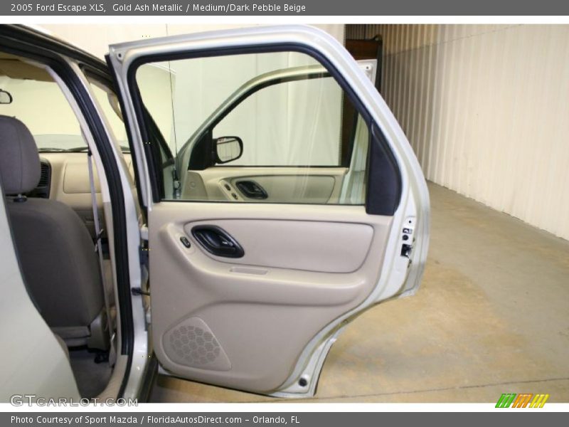 Gold Ash Metallic / Medium/Dark Pebble Beige 2005 Ford Escape XLS