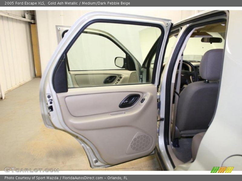 Gold Ash Metallic / Medium/Dark Pebble Beige 2005 Ford Escape XLS