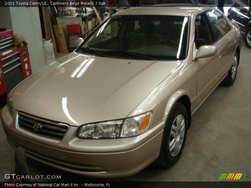 Cashmere Beige Metallic / Oak 2001 Toyota Camry LE