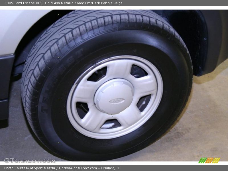 Gold Ash Metallic / Medium/Dark Pebble Beige 2005 Ford Escape XLS
