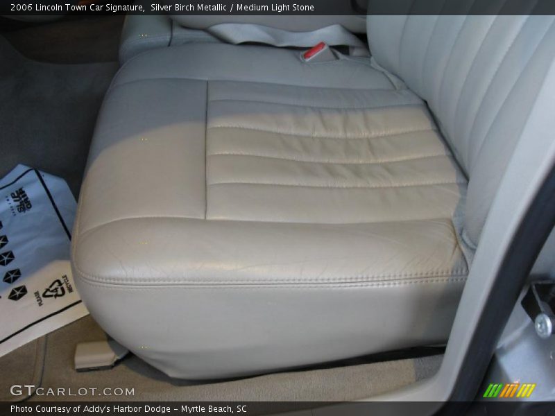 Silver Birch Metallic / Medium Light Stone 2006 Lincoln Town Car Signature