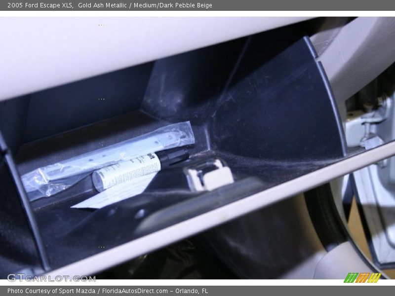 Gold Ash Metallic / Medium/Dark Pebble Beige 2005 Ford Escape XLS