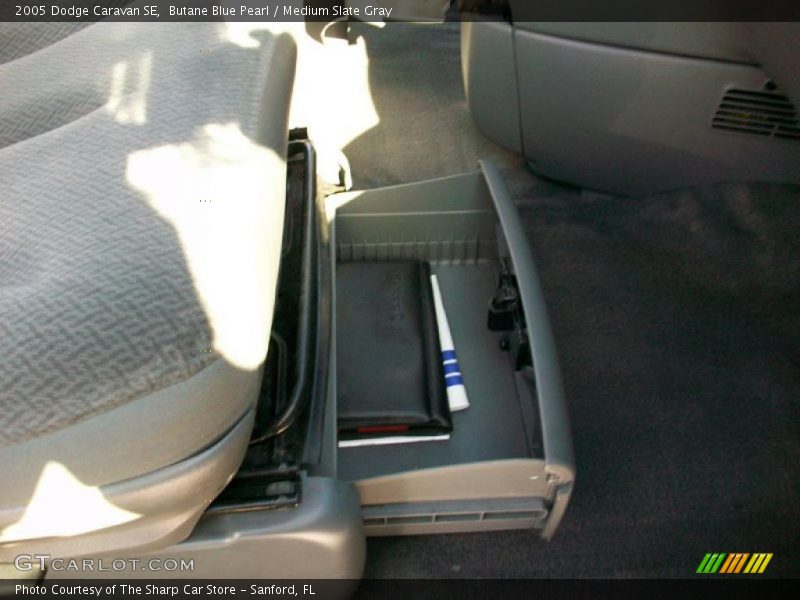 Butane Blue Pearl / Medium Slate Gray 2005 Dodge Caravan SE