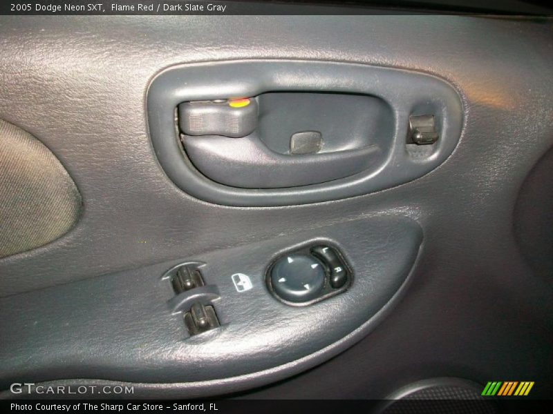 Flame Red / Dark Slate Gray 2005 Dodge Neon SXT