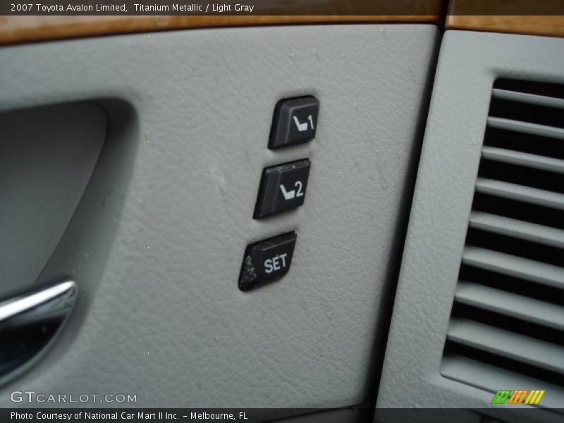 Titanium Metallic / Light Gray 2007 Toyota Avalon Limited