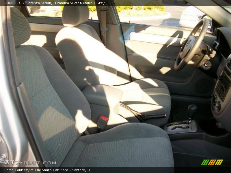 Titanuim Silver Metallic / Grey 2006 Suzuki Forenza Sedan