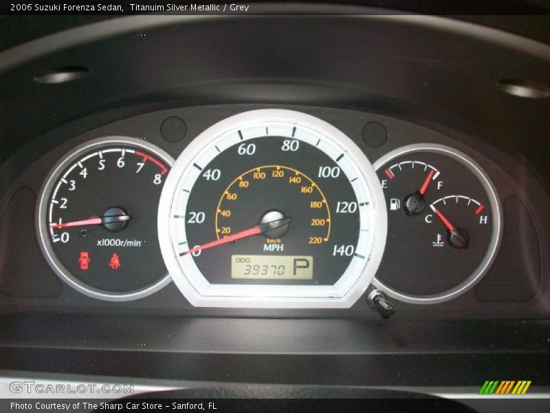 Titanuim Silver Metallic / Grey 2006 Suzuki Forenza Sedan