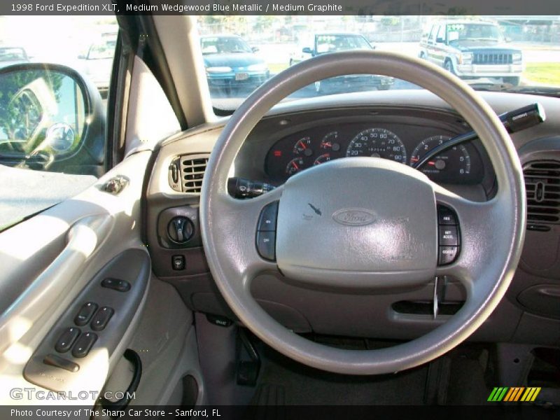 Medium Wedgewood Blue Metallic / Medium Graphite 1998 Ford Expedition XLT