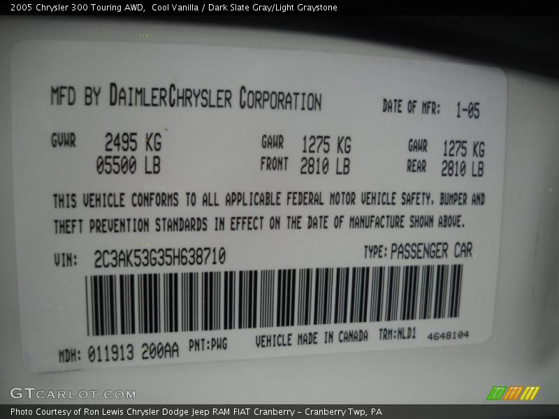 Cool Vanilla / Dark Slate Gray/Light Graystone 2005 Chrysler 300 Touring AWD