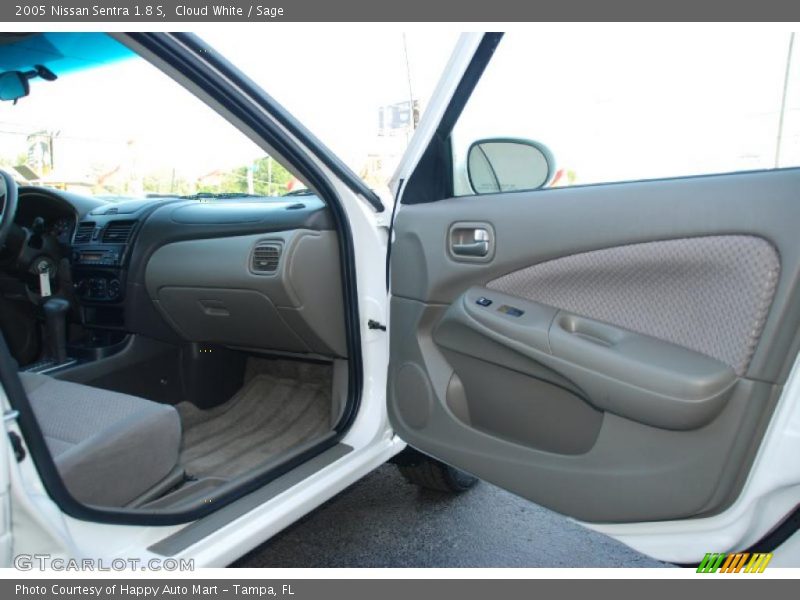 Cloud White / Sage 2005 Nissan Sentra 1.8 S