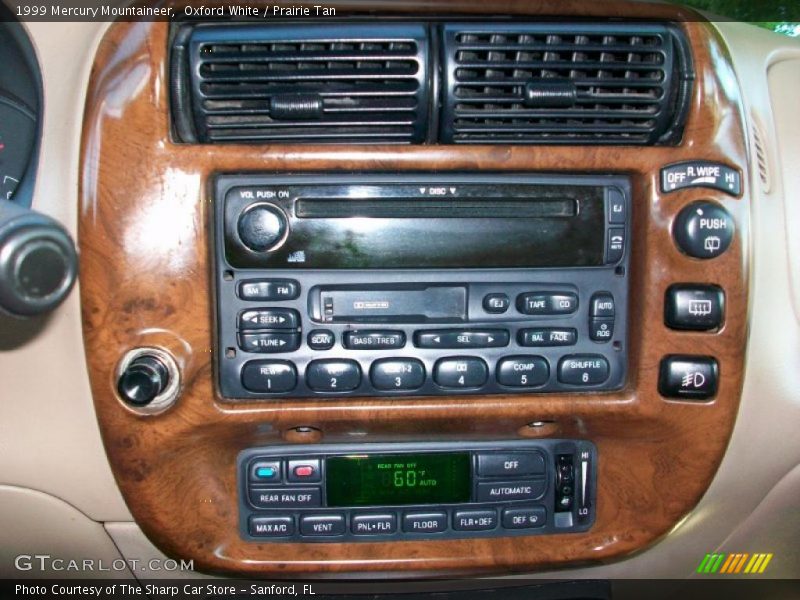 Oxford White / Prairie Tan 1999 Mercury Mountaineer