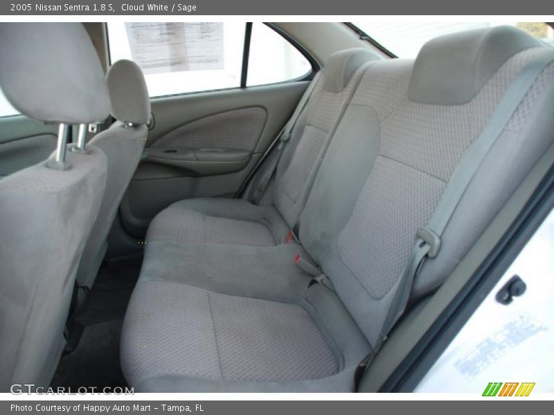 Cloud White / Sage 2005 Nissan Sentra 1.8 S