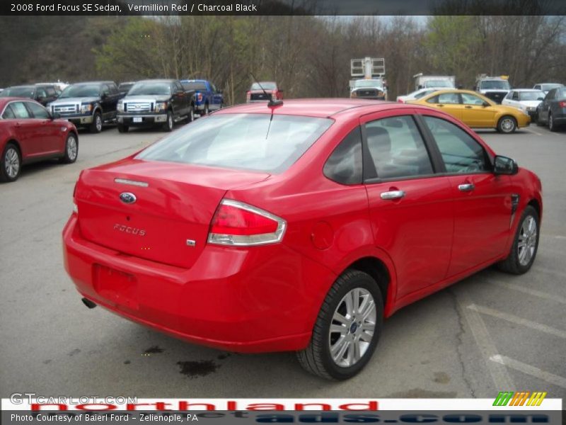 Vermillion Red / Charcoal Black 2008 Ford Focus SE Sedan