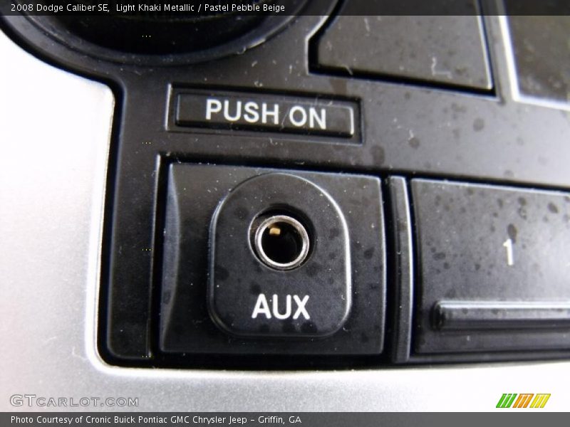Light Khaki Metallic / Pastel Pebble Beige 2008 Dodge Caliber SE