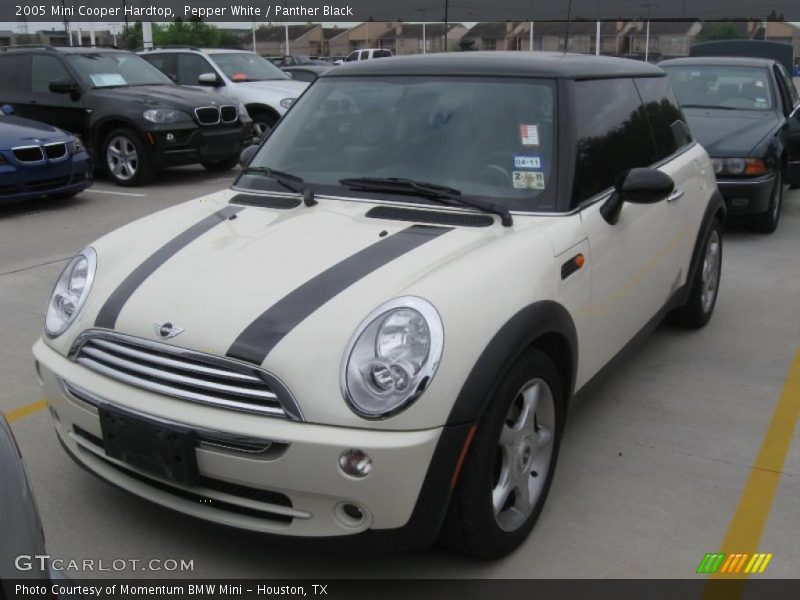 Pepper White / Panther Black 2005 Mini Cooper Hardtop