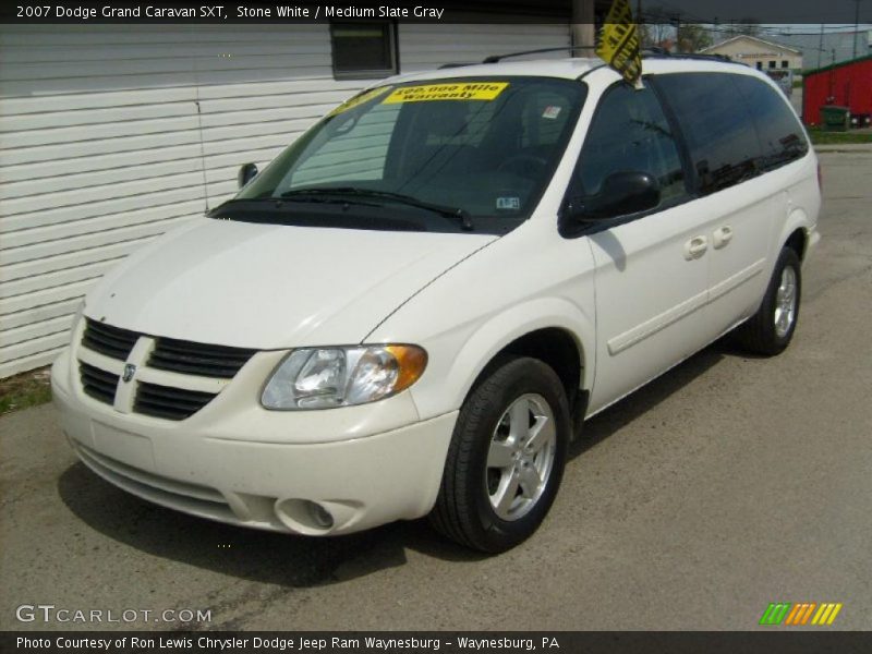 Stone White / Medium Slate Gray 2007 Dodge Grand Caravan SXT
