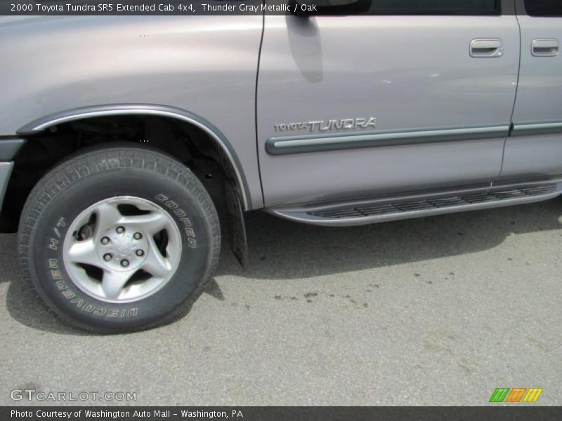 Thunder Gray Metallic / Oak 2000 Toyota Tundra SR5 Extended Cab 4x4