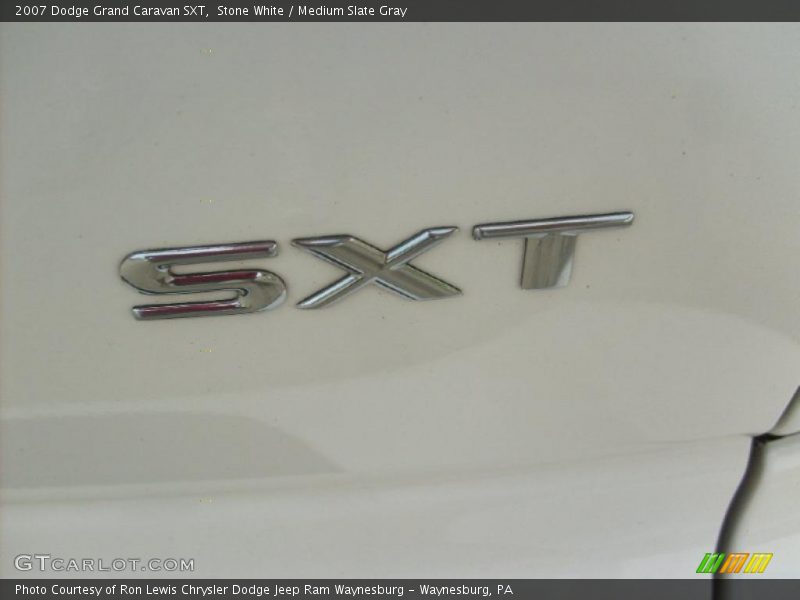 Stone White / Medium Slate Gray 2007 Dodge Grand Caravan SXT