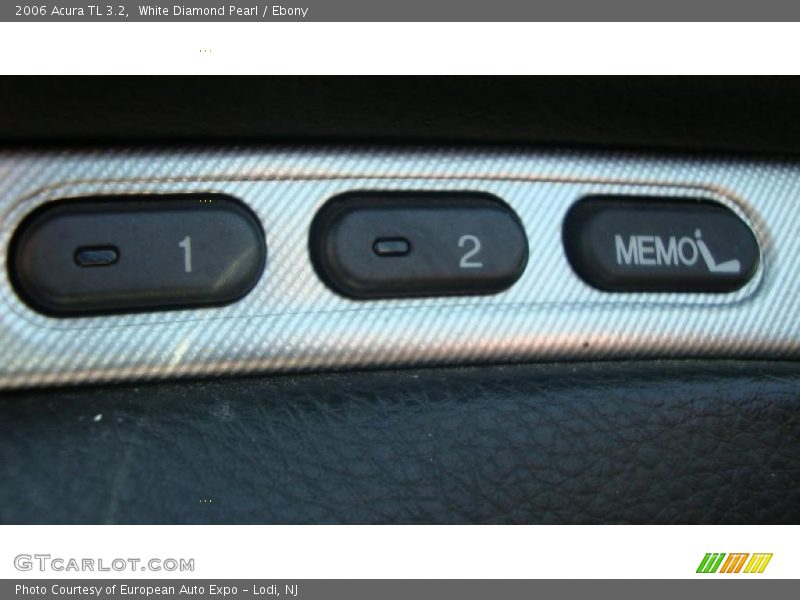 White Diamond Pearl / Ebony 2006 Acura TL 3.2