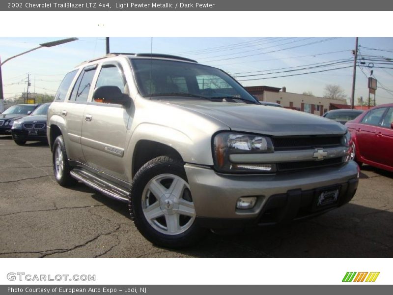 Light Pewter Metallic / Dark Pewter 2002 Chevrolet TrailBlazer LTZ 4x4