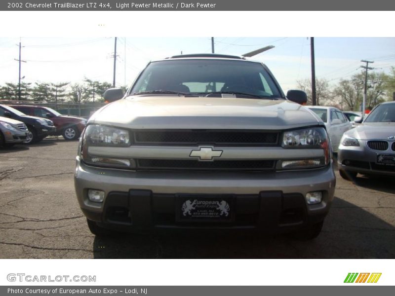Light Pewter Metallic / Dark Pewter 2002 Chevrolet TrailBlazer LTZ 4x4