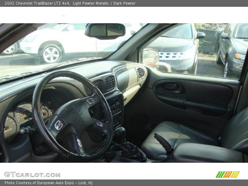 Light Pewter Metallic / Dark Pewter 2002 Chevrolet TrailBlazer LTZ 4x4