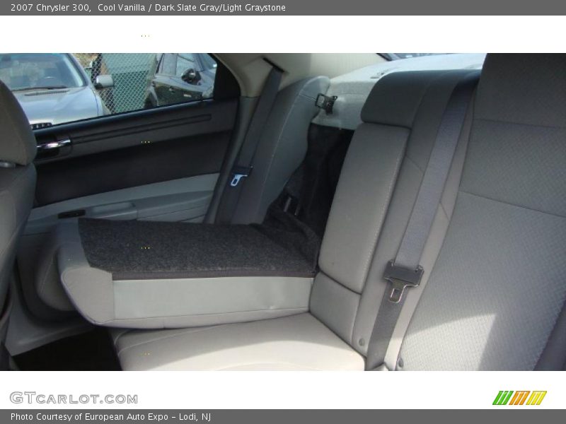 Cool Vanilla / Dark Slate Gray/Light Graystone 2007 Chrysler 300
