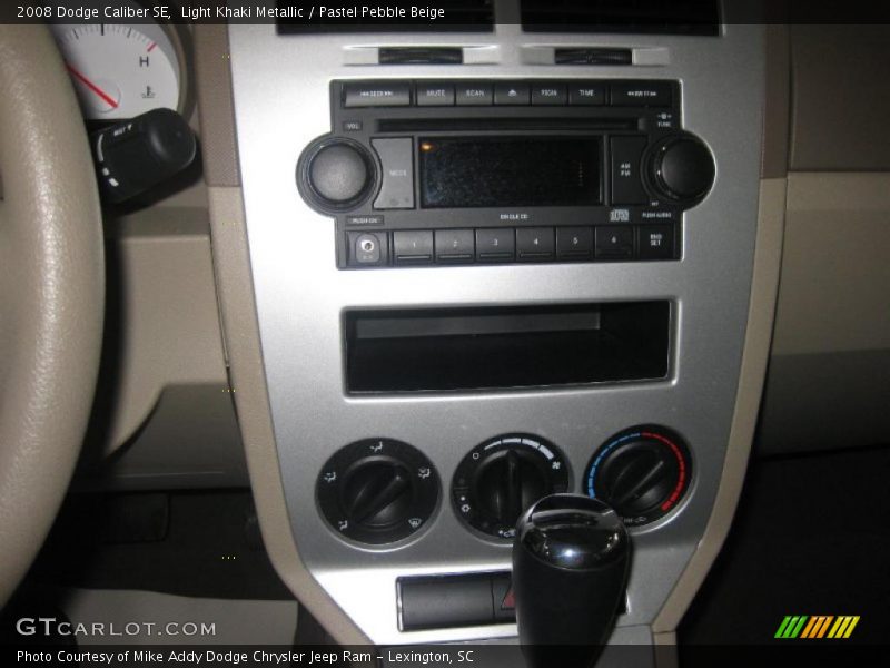 Light Khaki Metallic / Pastel Pebble Beige 2008 Dodge Caliber SE