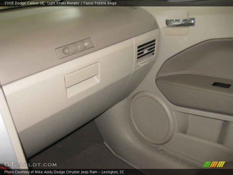 Light Khaki Metallic / Pastel Pebble Beige 2008 Dodge Caliber SE