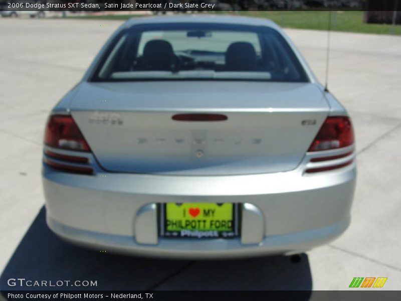 Satin Jade Pearlcoat / Dark Slate Grey 2006 Dodge Stratus SXT Sedan