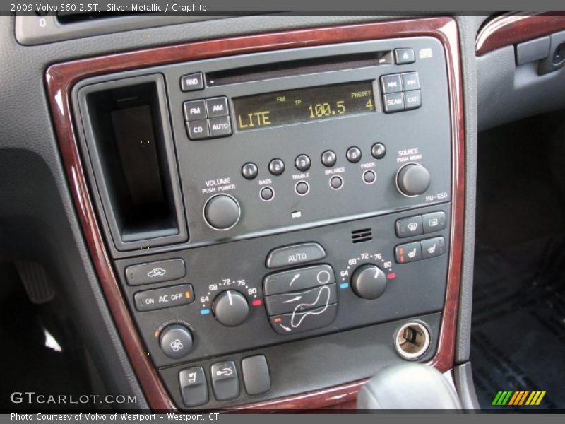 Silver Metallic / Graphite 2009 Volvo S60 2.5T