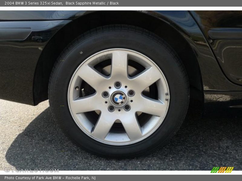 Black Sapphire Metallic / Black 2004 BMW 3 Series 325xi Sedan