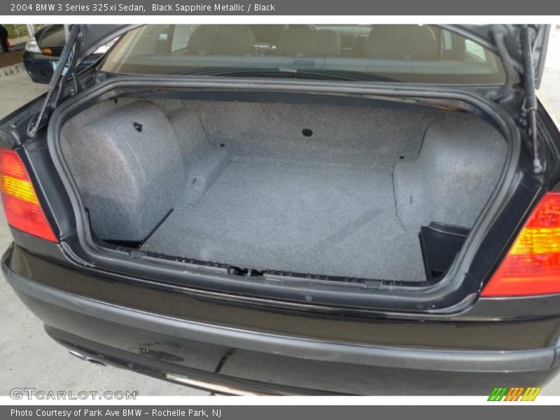 Black Sapphire Metallic / Black 2004 BMW 3 Series 325xi Sedan