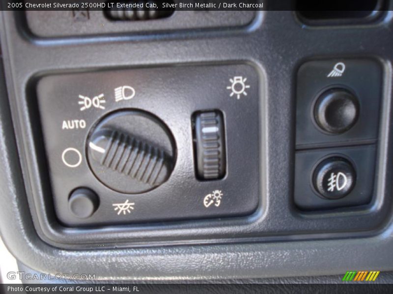 Silver Birch Metallic / Dark Charcoal 2005 Chevrolet Silverado 2500HD LT Extended Cab