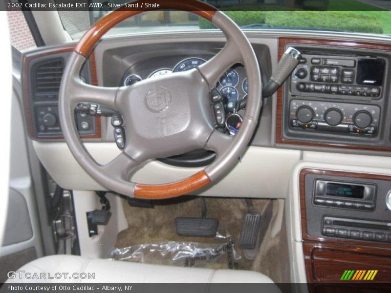 Silver Sand / Shale 2002 Cadillac Escalade EXT AWD