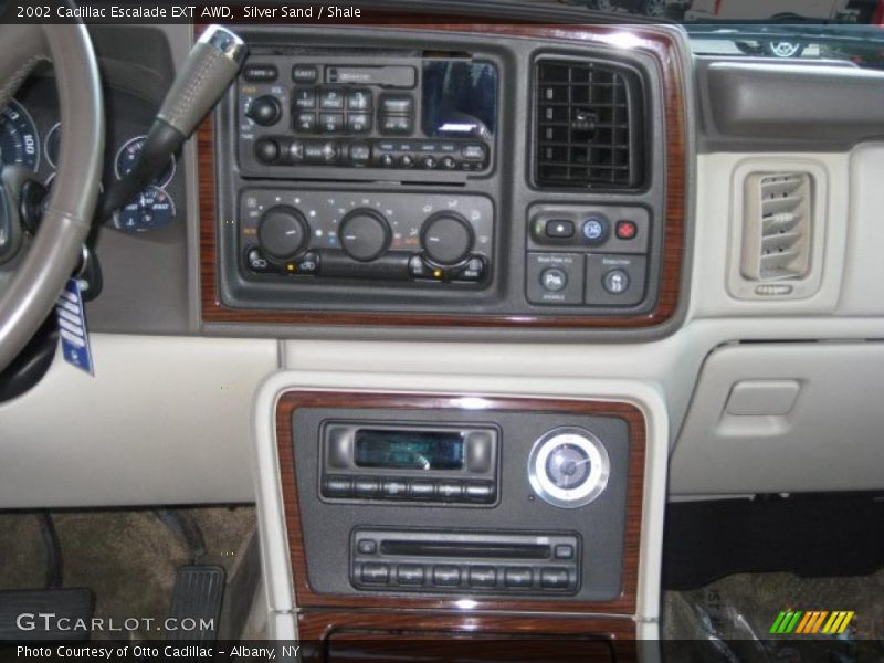 Silver Sand / Shale 2002 Cadillac Escalade EXT AWD
