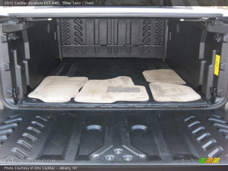 Silver Sand / Shale 2002 Cadillac Escalade EXT AWD