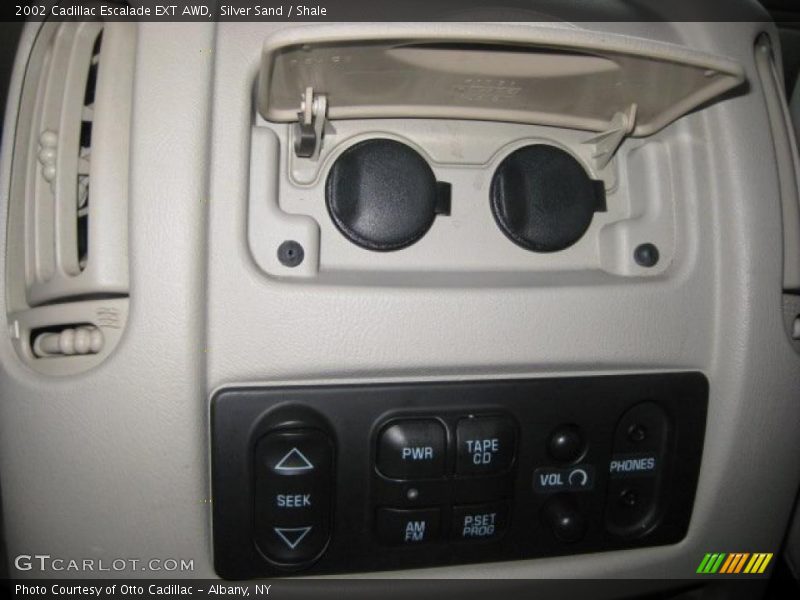Silver Sand / Shale 2002 Cadillac Escalade EXT AWD