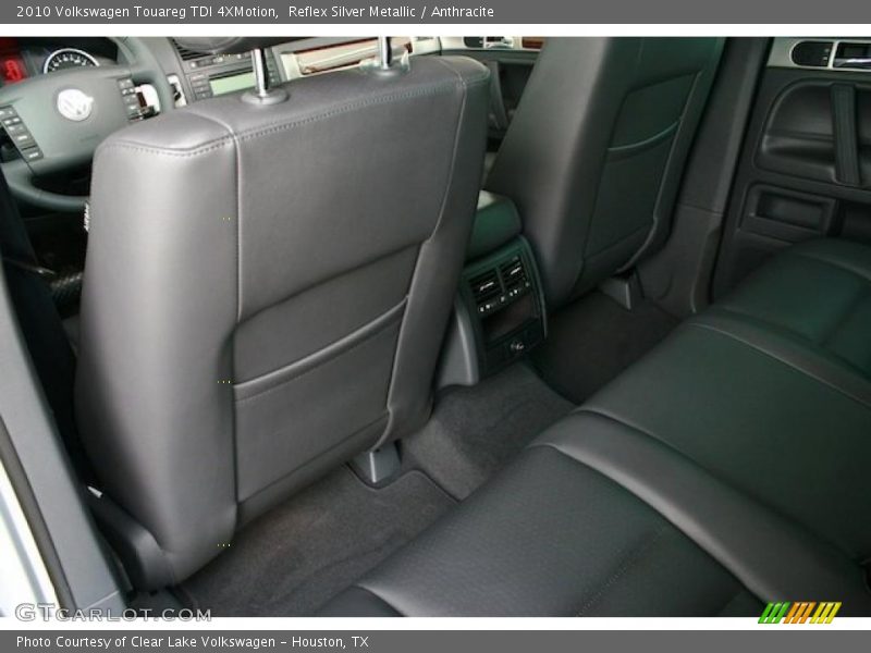 Reflex Silver Metallic / Anthracite 2010 Volkswagen Touareg TDI 4XMotion