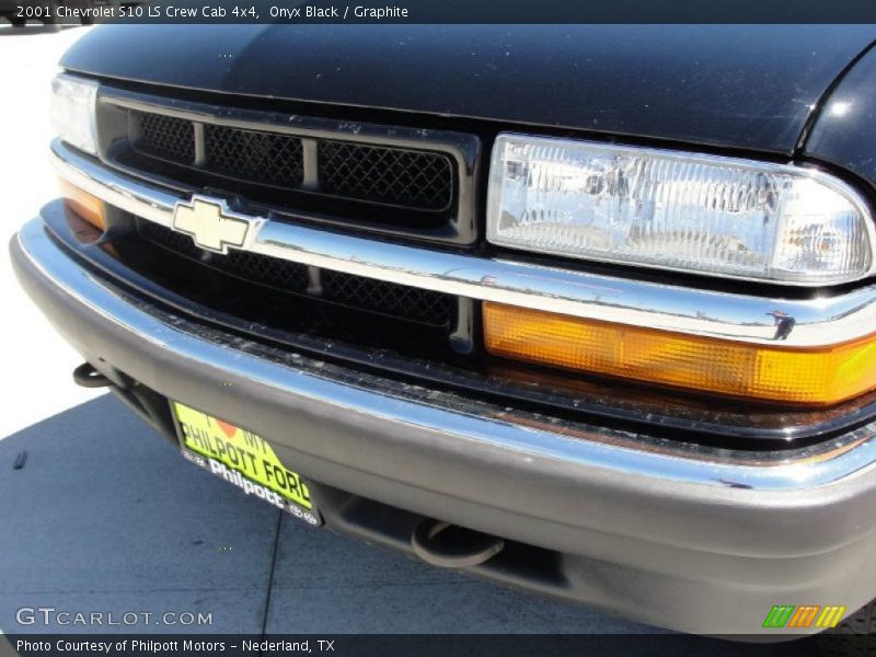 Onyx Black / Graphite 2001 Chevrolet S10 LS Crew Cab 4x4