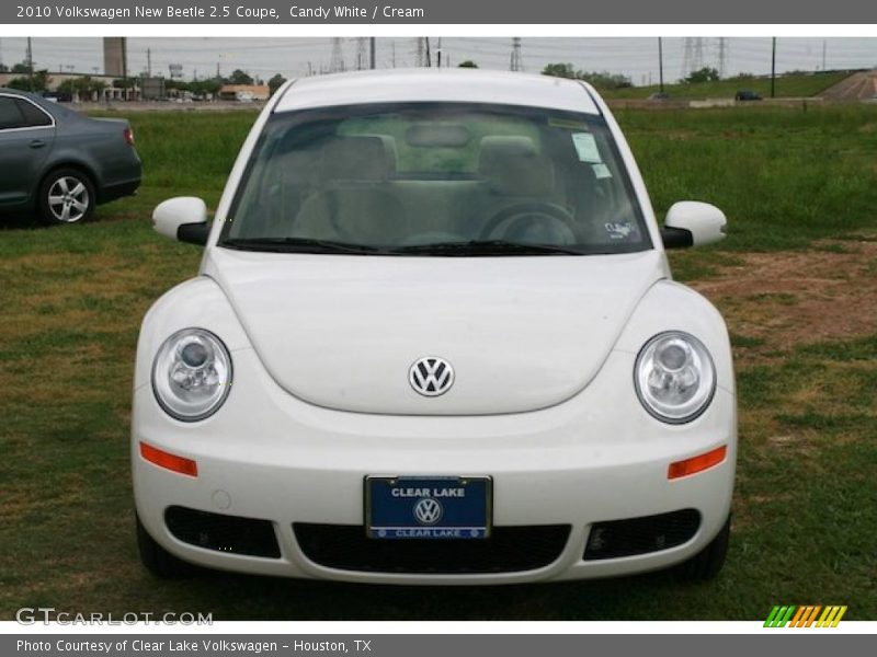 Candy White / Cream 2010 Volkswagen New Beetle 2.5 Coupe