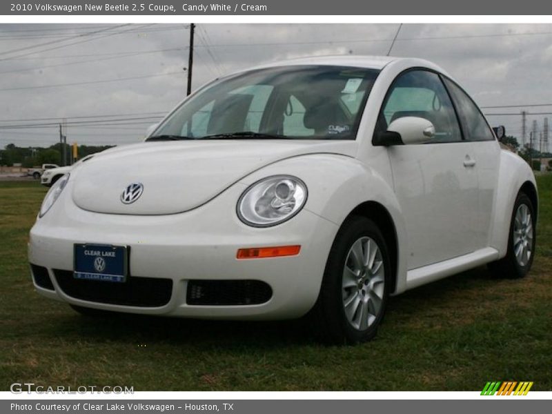 Candy White / Cream 2010 Volkswagen New Beetle 2.5 Coupe